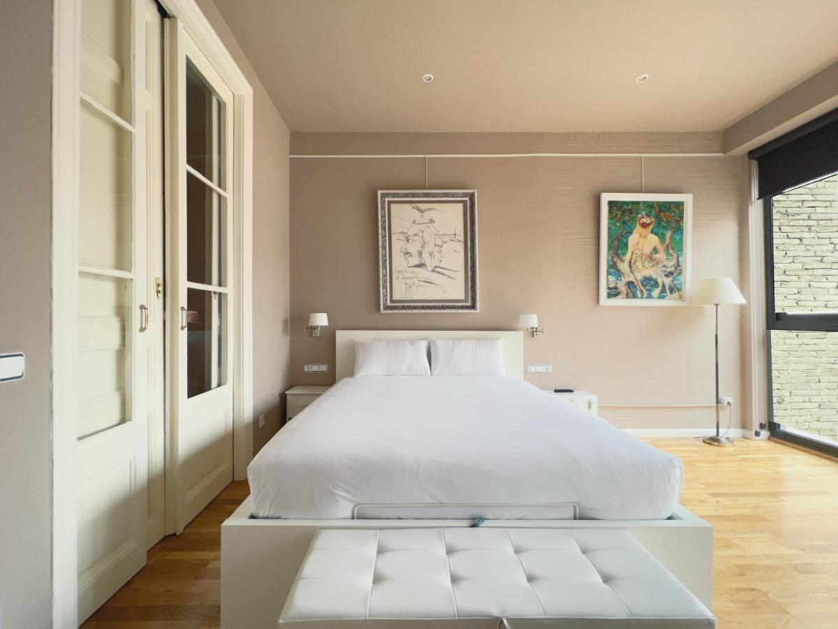 Stay U-Nique Apartments Urquinaona Barcelona Buitenkant foto